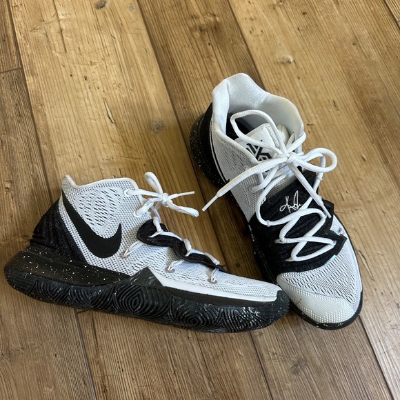 Kyrie 5 oreo - Picture 5 of 5